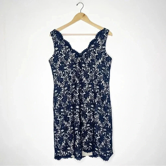 Ann Taylor Petite Navy Overlay Sheath Dress Sleeveless Size 12 Petite NWT - Picture 6 of 6